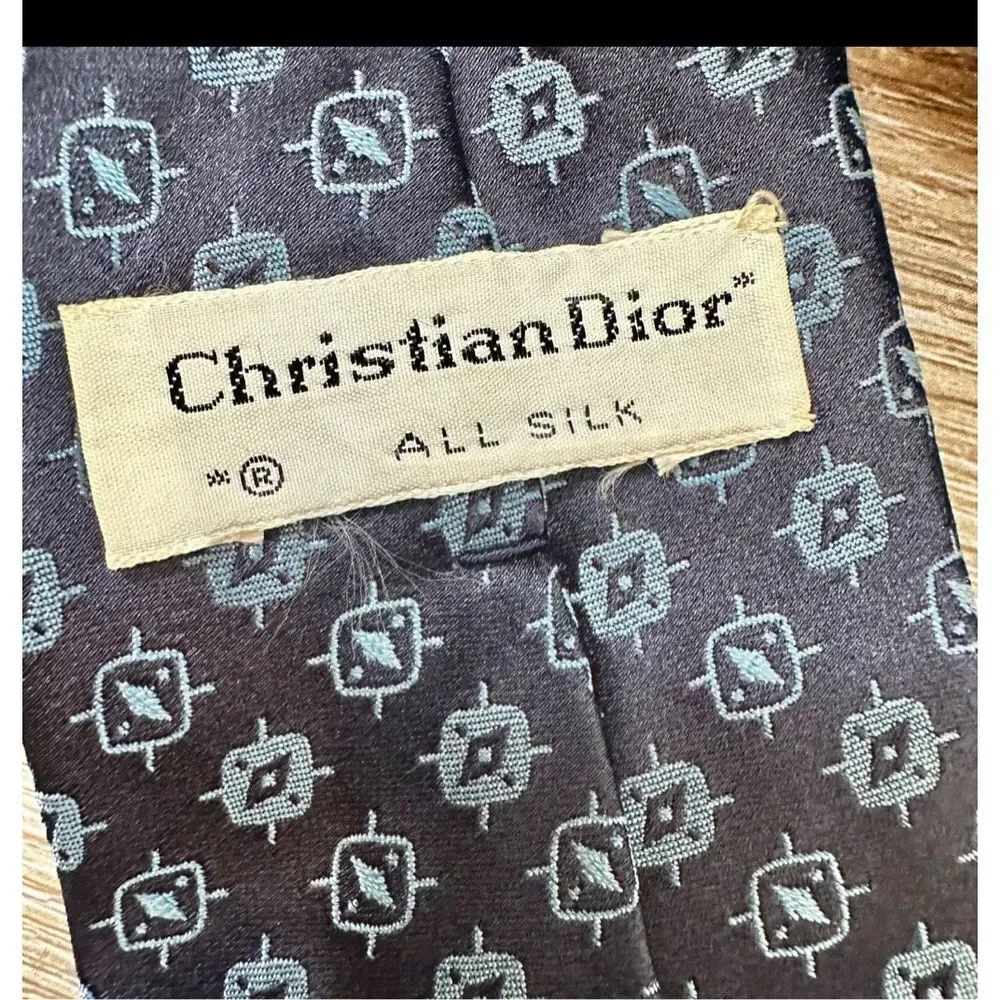 Christian Dior vintage navy silk tie - Picture 2 of 11
